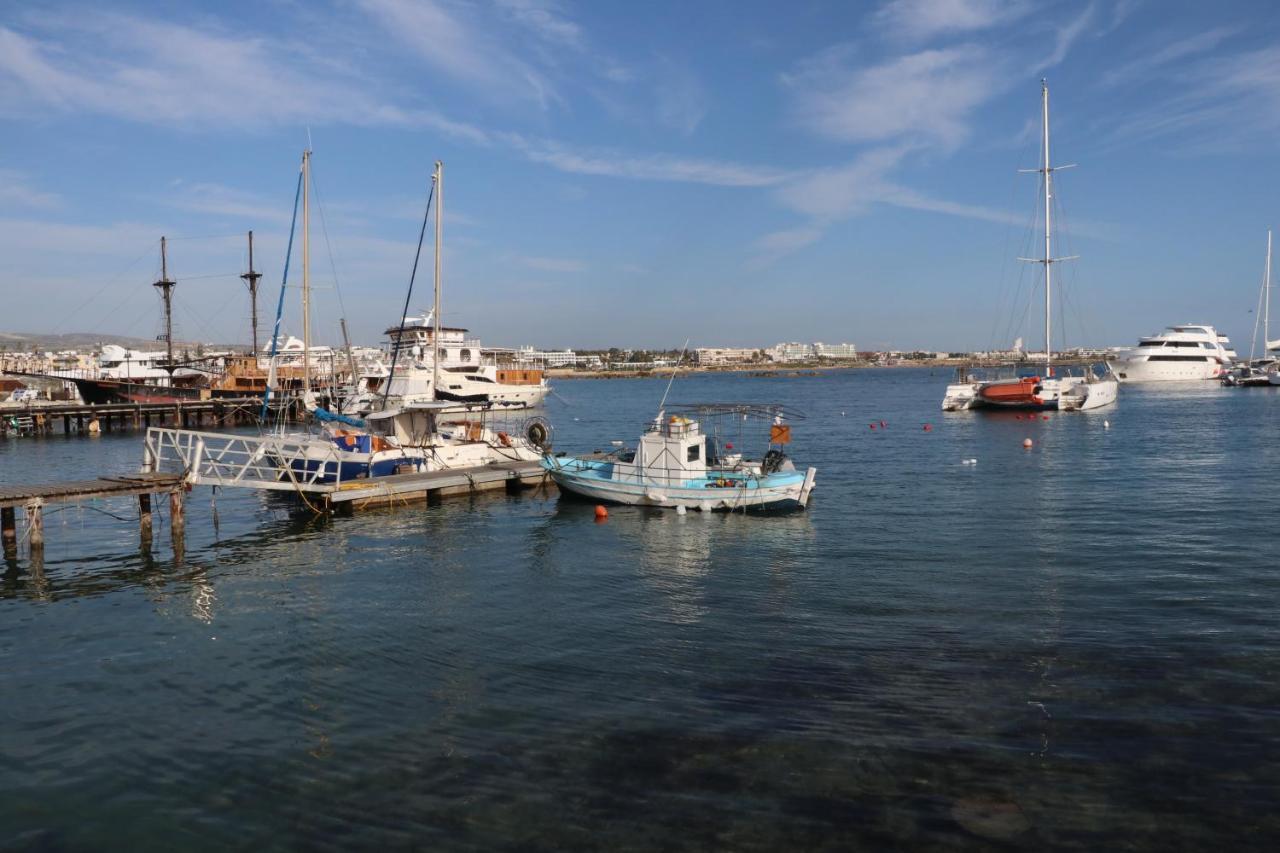 Apartment In Kato Pafos & 10 Min To Venus Beach Exterior foto